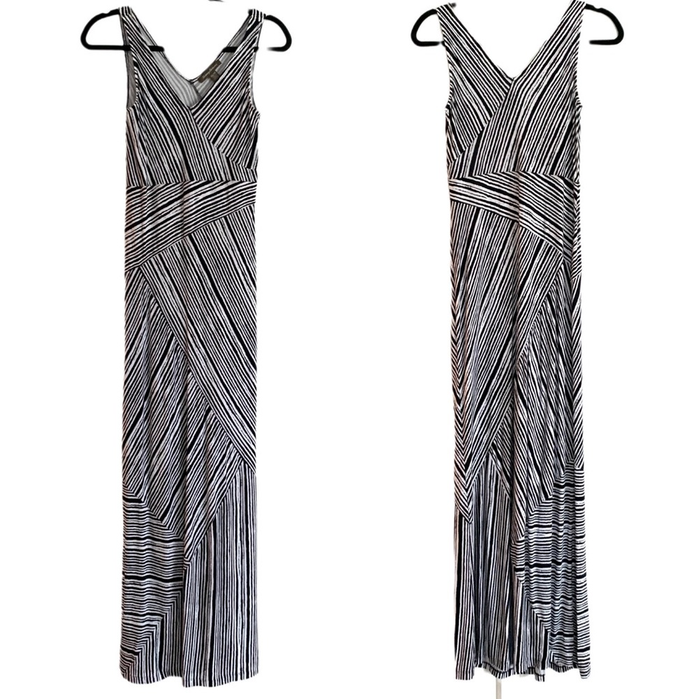 Tommy Bahama Black and White Striped Maxi XS  Like new.